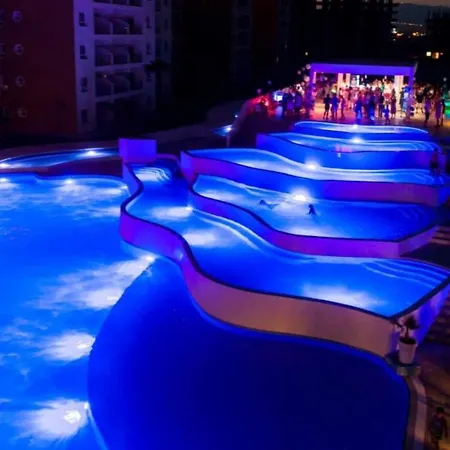 Sea&mountains View Royal Life Residence, Trikomo, Long Beach, Northern C Y P R U S